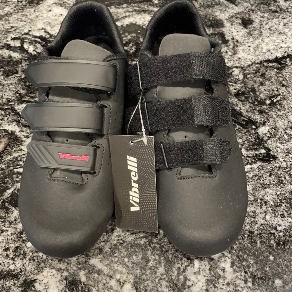 Vibrelli biking shoes